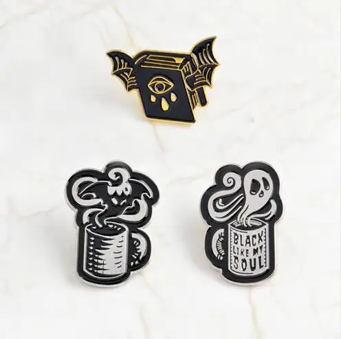 Wholesale High Quality Cartoon Hat Enamel Metal Boy Kid Hats Soft And Hard Enamel Pins Brooch Clothes Hat Badge