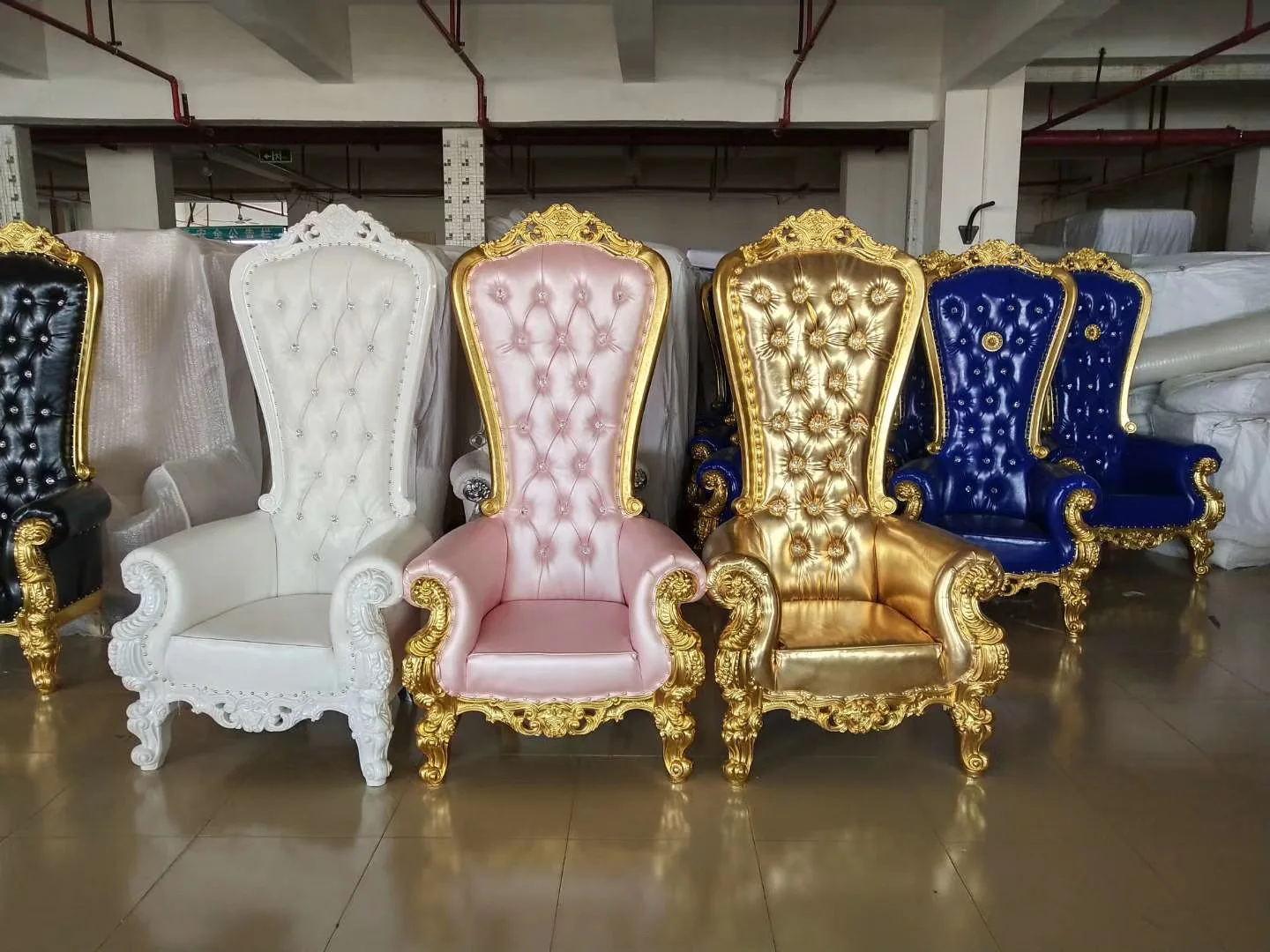 King and Queen High Back Cheaper Pink King Sliver Throne Chairs High Back Royal Luxury Wedding Chair for Groom and Bride