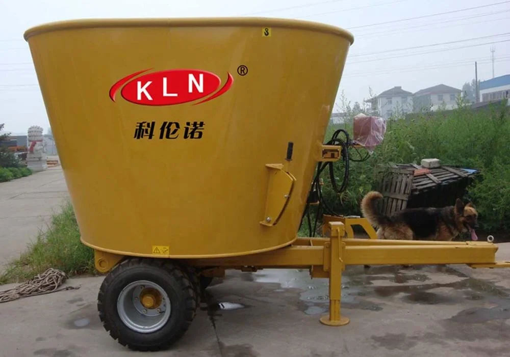 TMR cattle animal feed mixer  wagon