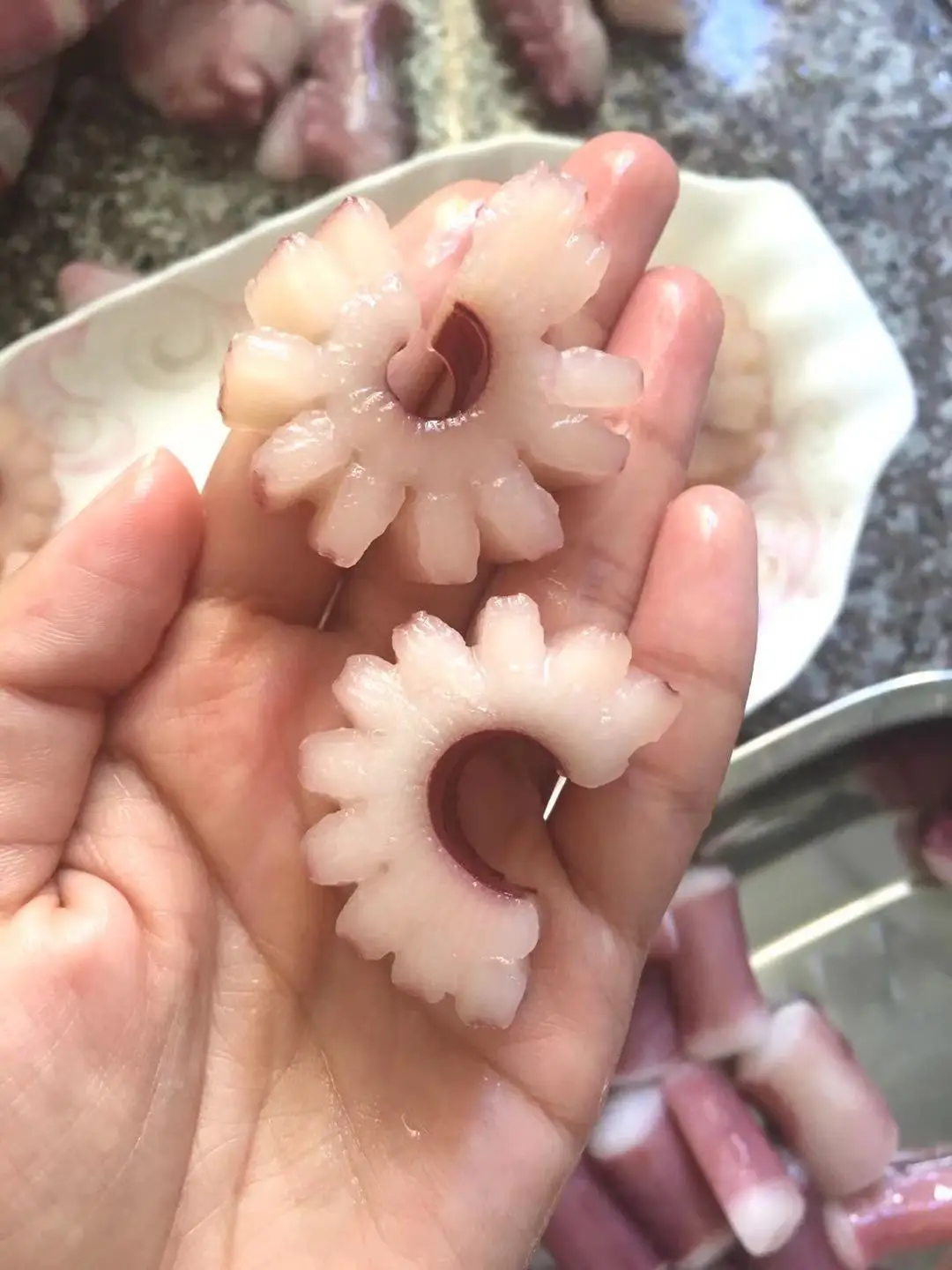 Fresh Frozen Squid Wing Gear Flower Cut IQF