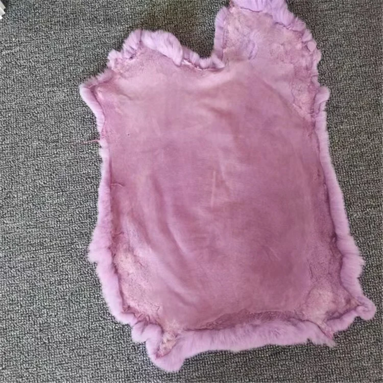 Wholesale Top Quality Cheap Price Natural Dyed Color Rex Rabbit Fur Skin Pelts for Women Coat Trim Collar Bag