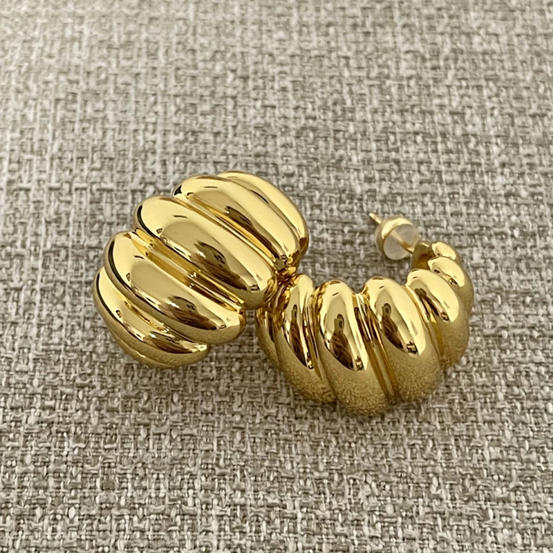 16mm*25mm 18K Gold Plated Big Croissants Earrings Baguette Twisted Hoop Earrings for Women Classic Fashion Hyperbole Jewelry Hot