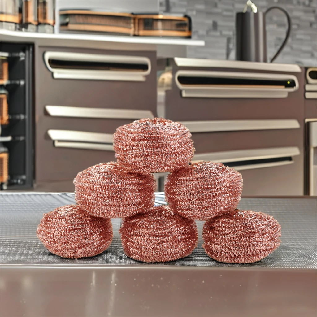 Инновационные новые продукты с высокой чистящей способностью можно использовать для уборки кухни чтобы быстро удалить пятна пыли