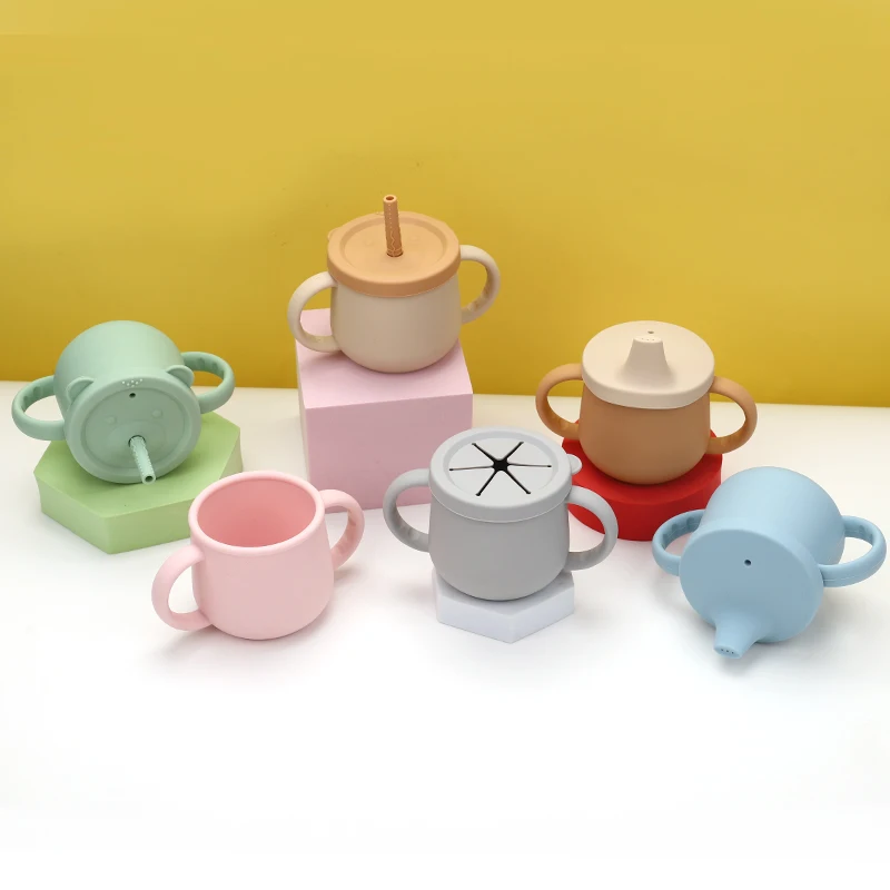 Customized Soft BPA Free Eco Friendly Snack Catcher Food Grade Toddler Baby Silicone Sippy Snack Cup With Lid