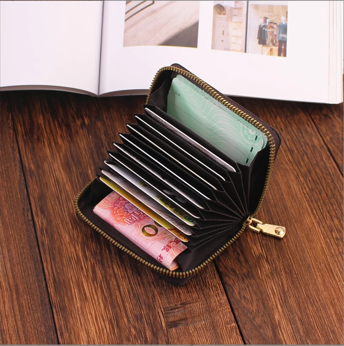 Wholesale Fashion Europe And America Women Cheap Price ID Card Holder Wallet Men Purse