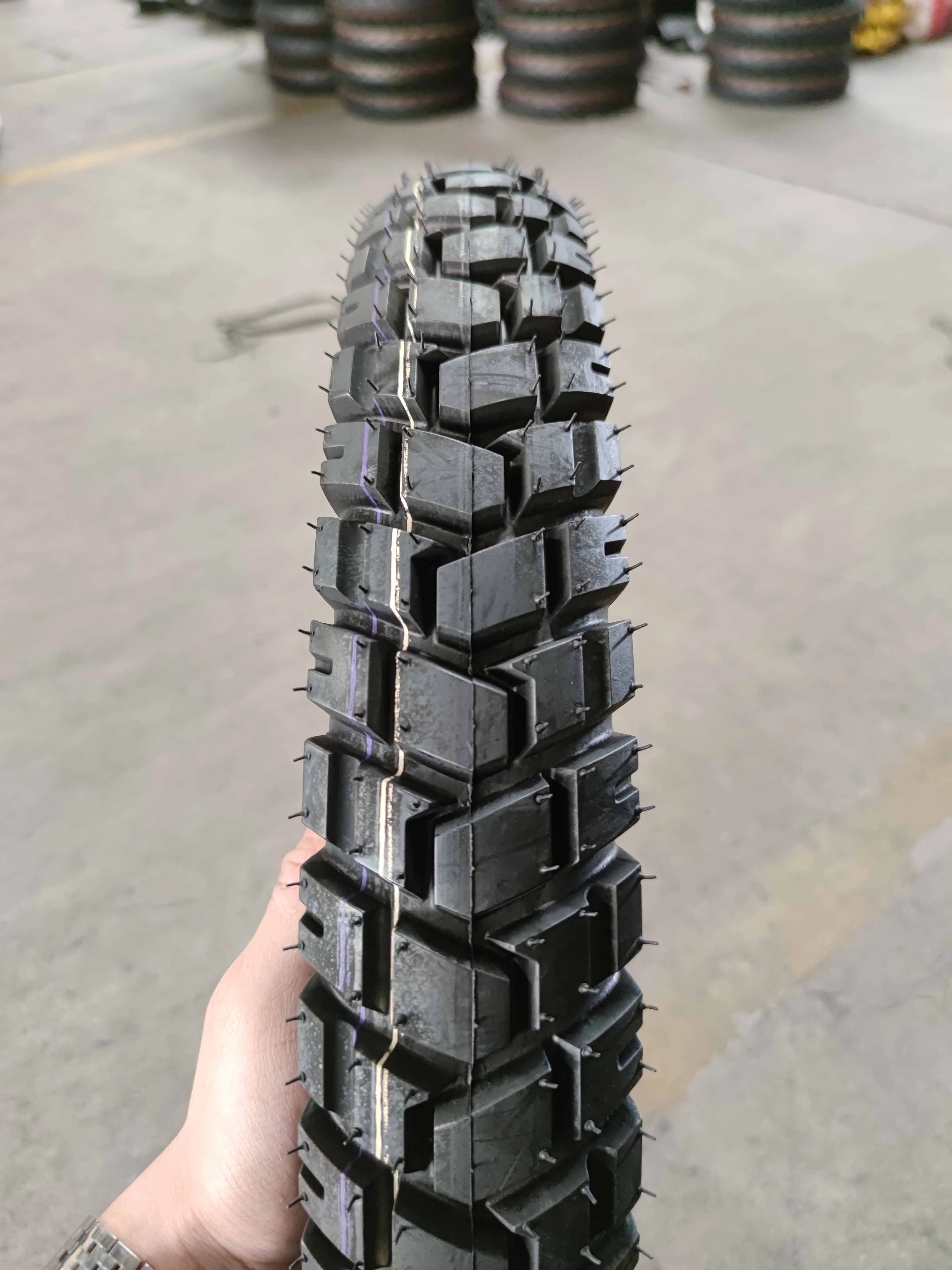 Cross Country Tread Motorcycle Tire 4.10-18 4.60-18