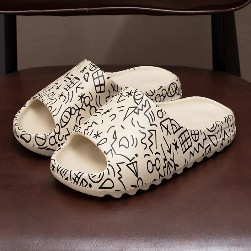 2021 Hot Selling Wholesale Cartoon SpongeBob The Clown summer womens sandals