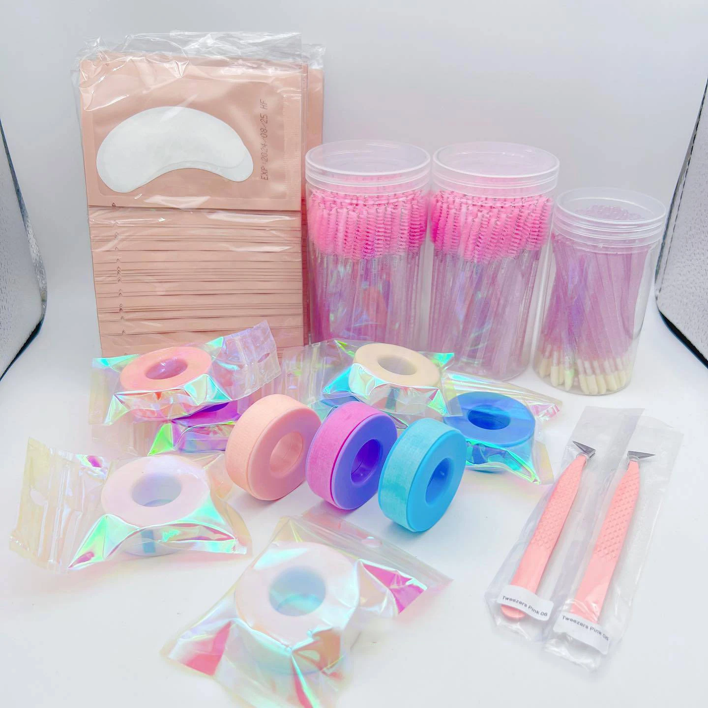 High quality 0.03 volume Korean soft dark silk matte eyelash extensions vendor lash extension trays custom packaging