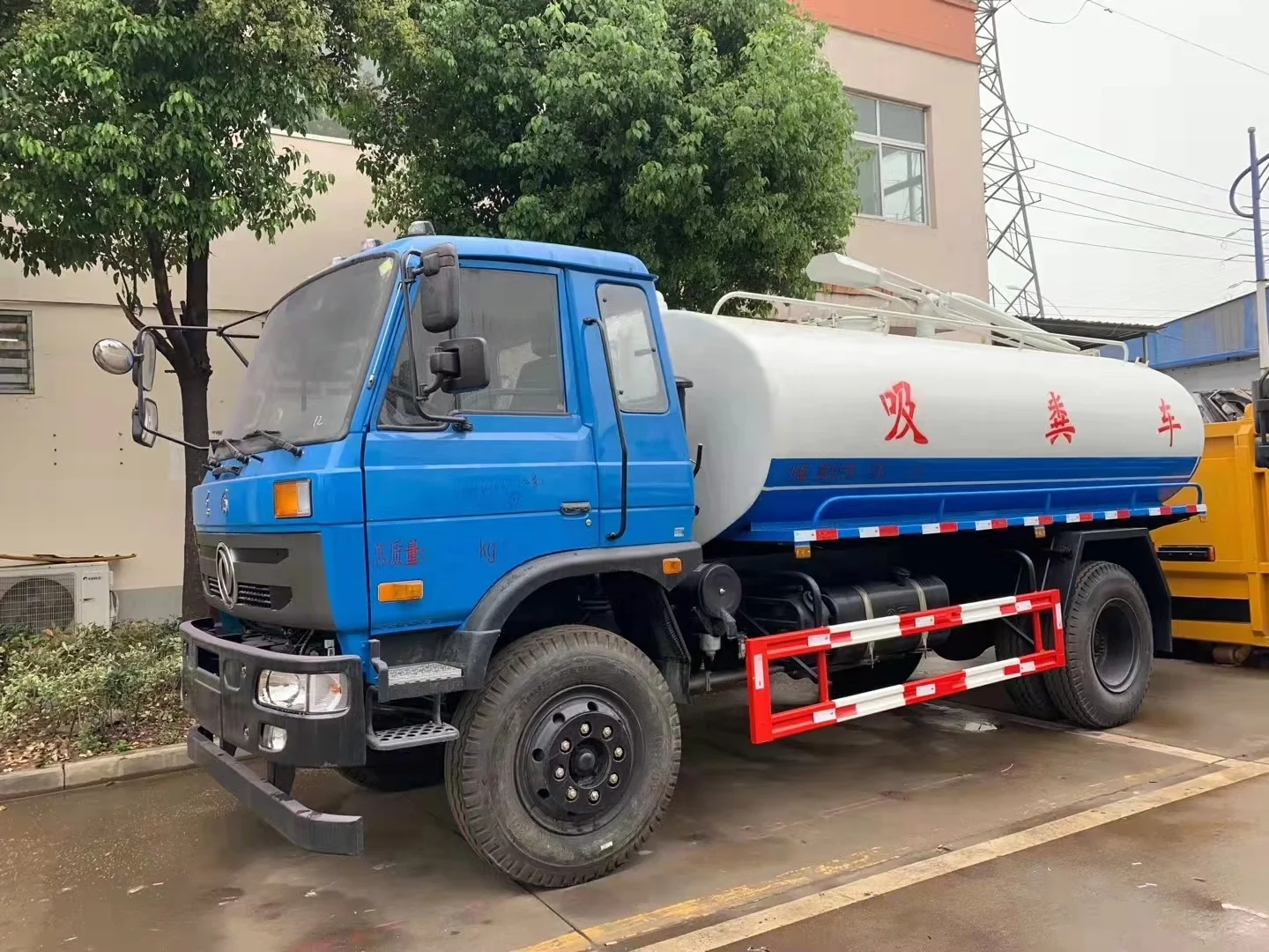 Высококачественный dongfeng новый 4x2 10000L 10 куб. М фекальный всасывающий грузовик на
