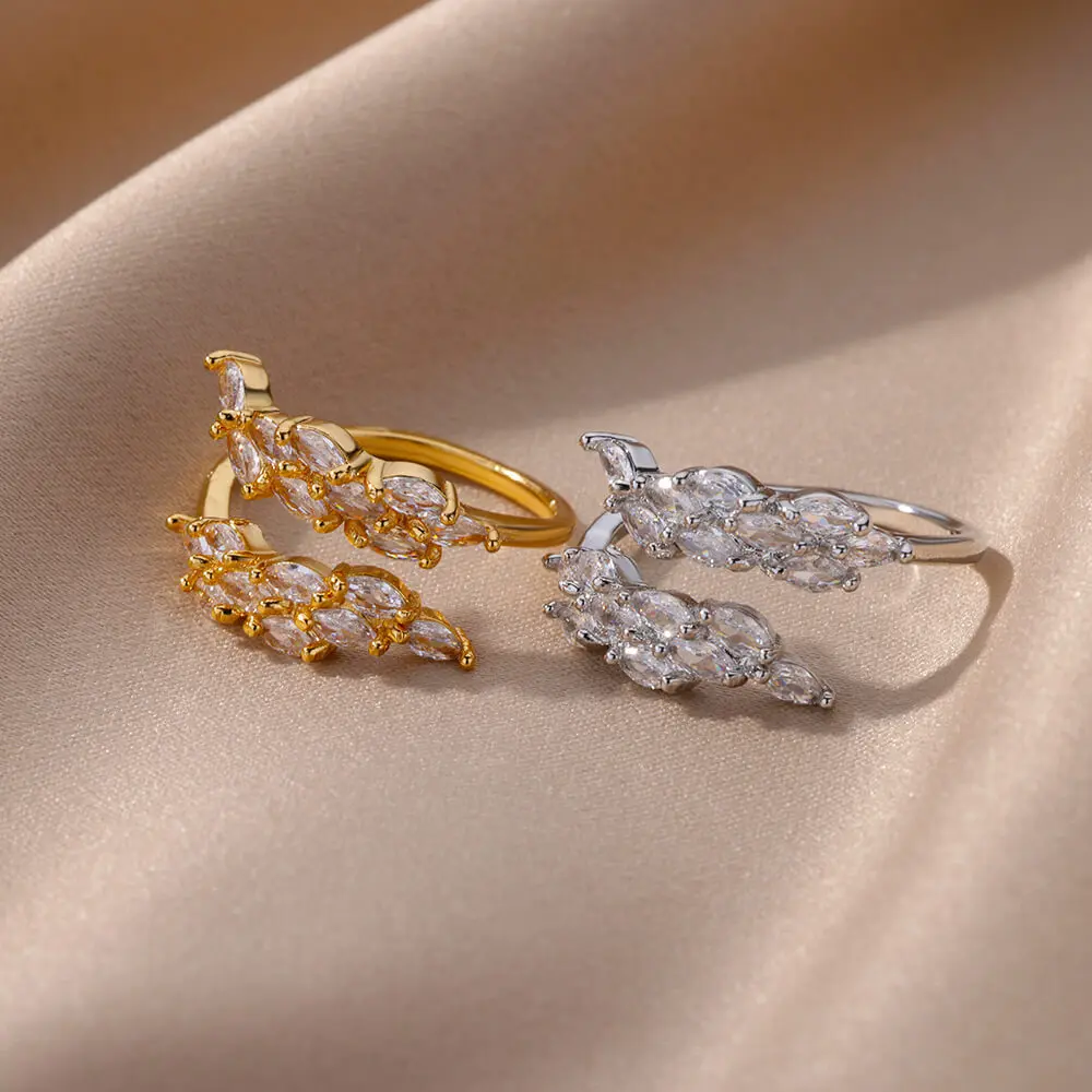 Женские кольца с кристаллами