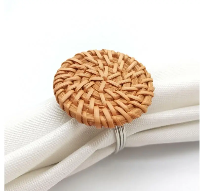 Handmade retro rattan round cake napkin ring woven napkin ring straw peach heart napkin ring