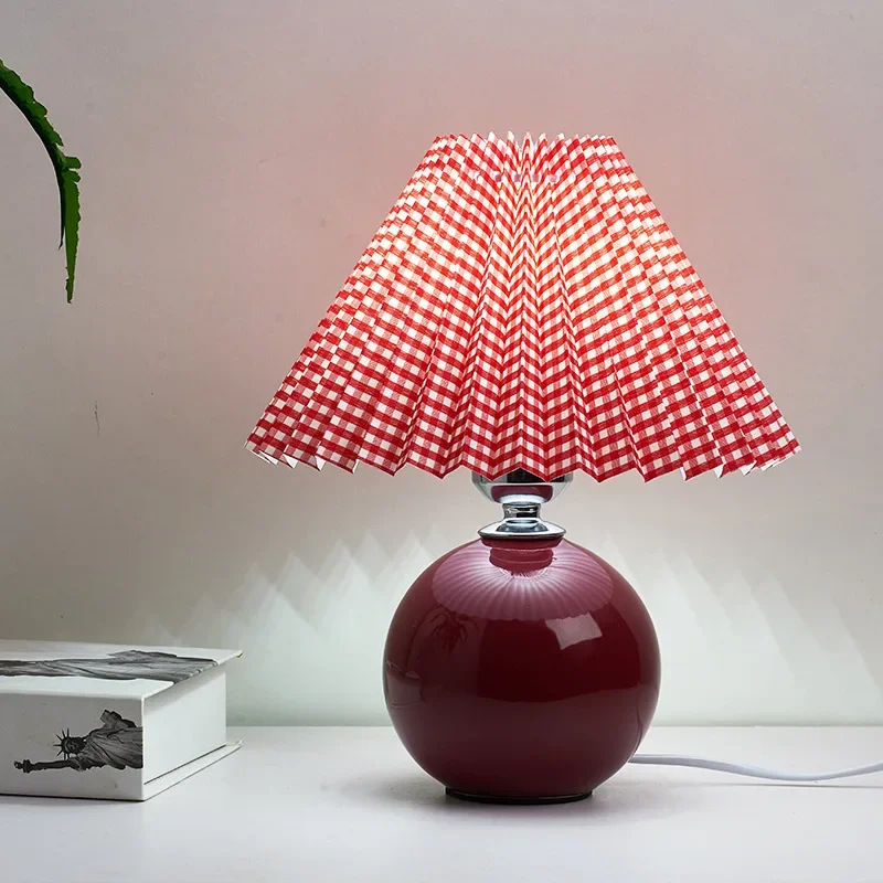 Nordic Girl Room Decorated with Pleated Desk Light Fixtures Korean-style Folding Table Lampshade Cozy Bedroom Bedside Lamp