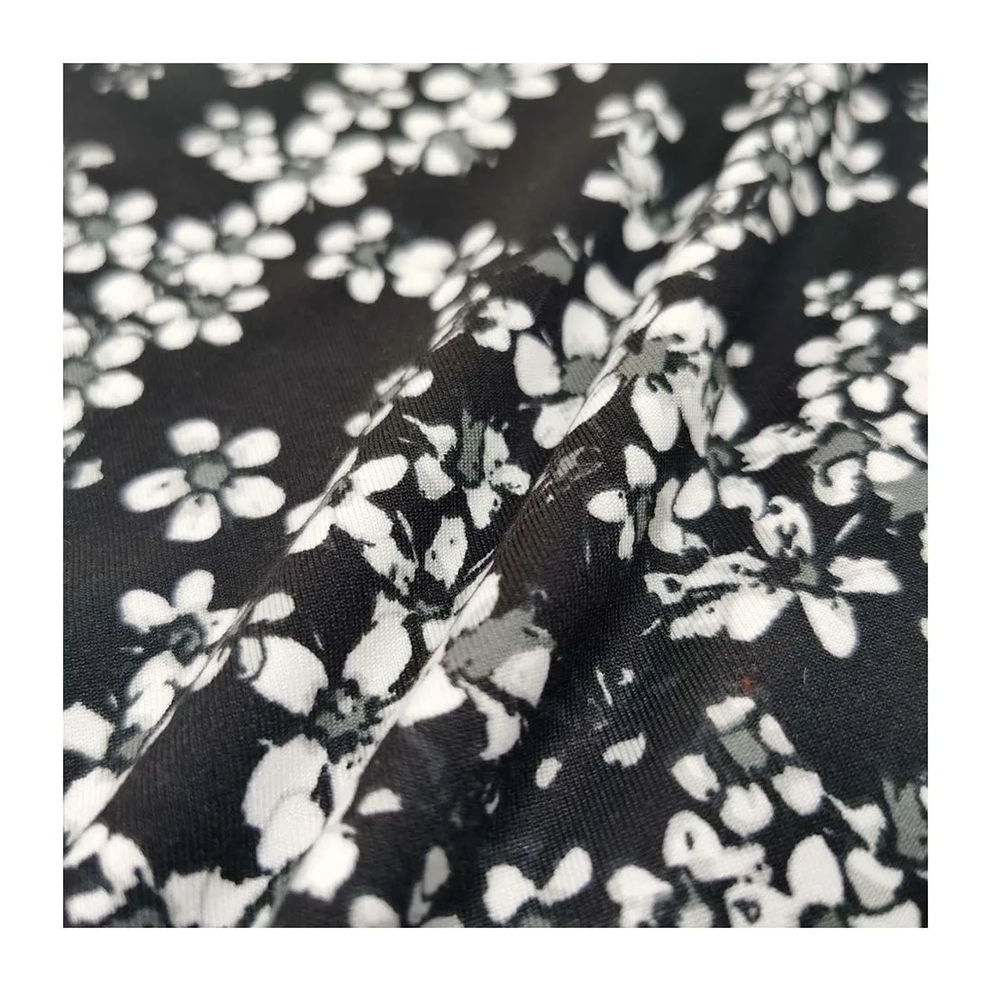 Low MOQ delivery fast 250 gsm medium weight printed dty double brushed poly fabric knitting from shaoxing