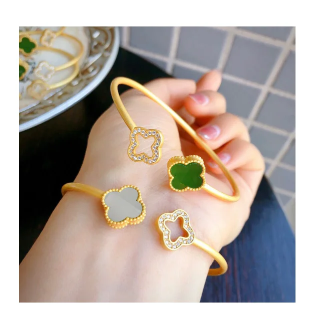 
2021 Silver Plated Four Leaf Clover Bracelet Jewelry Wholesale Gold Copper Jasper Bracelet Hetian White Jade Open Bracelet 