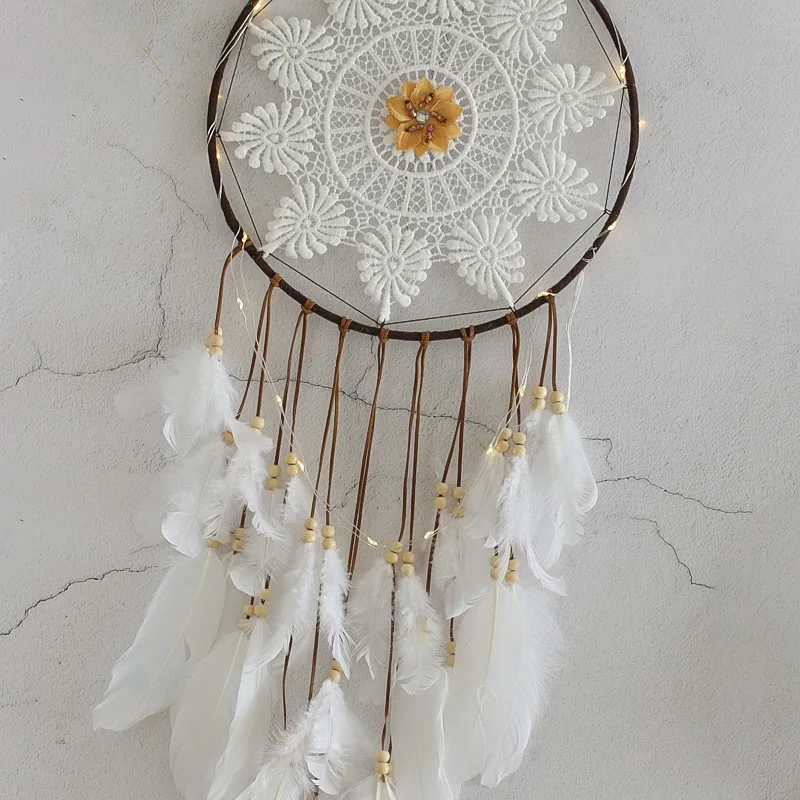 White Bohemian Feather Dream Catcher Home Decoration Wall Hanging Decor For Bedroom Traditional Circular Net