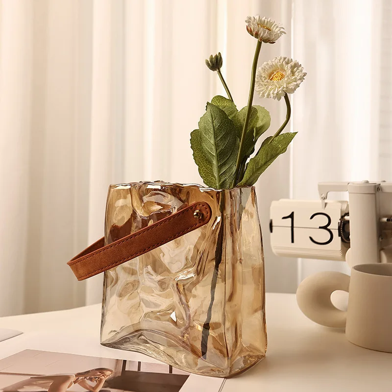 Nordic Style Wholesale Living Room Hand Bag Gift Clear Flower Glass Vase with handle