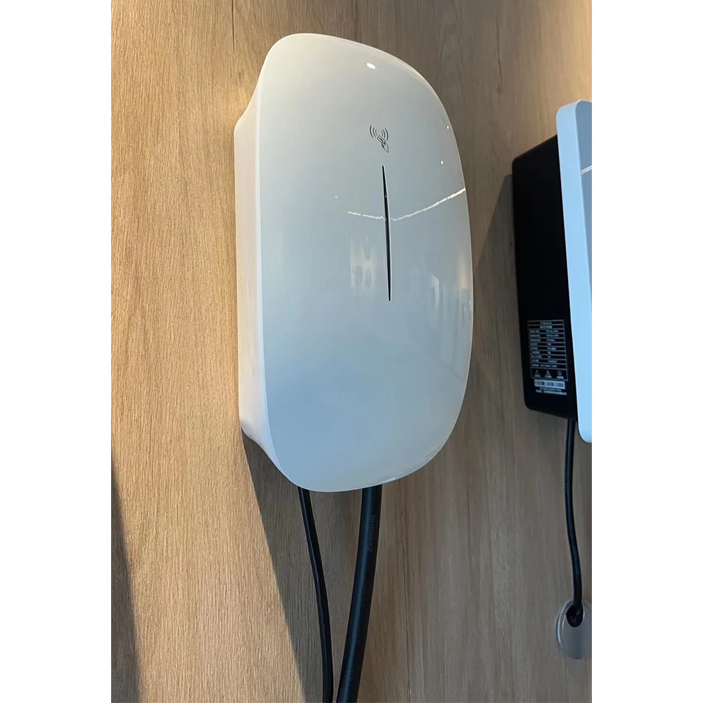 shenzhen ev charger Wholesale High quality 7.4Kw Mode 3 Wallbox 1 Phase 32A  Solar Charging Station EV For Electric Vehicles Car