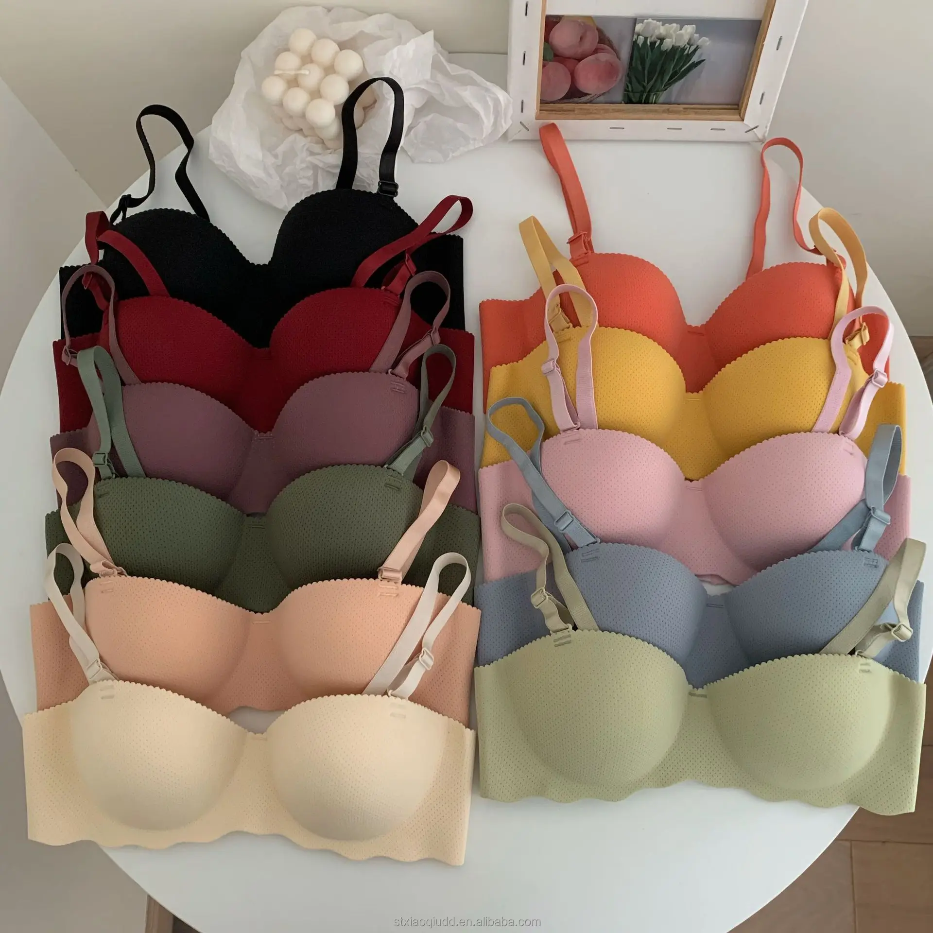 Wholesale  One piece Japanese girl underwear candy color hand cup traceless Wavy edges bralette push up adult bra for women
