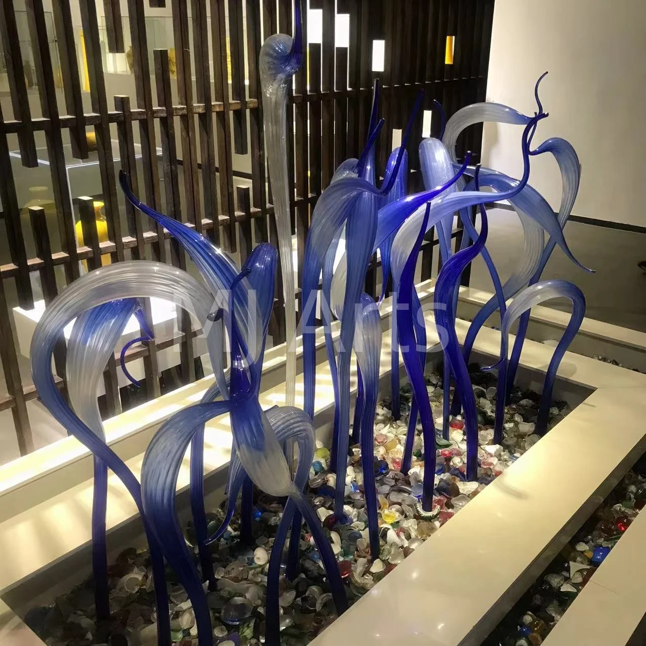 Modern Large Indoor Blue Swan Head Table Sculpture Design Glass Home Decoration Display Love Popular Europe Customized Art