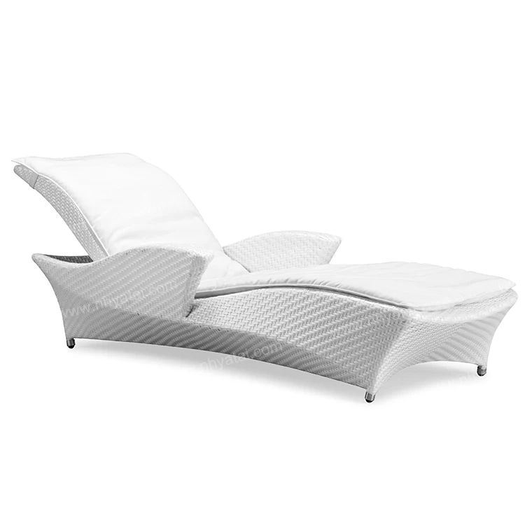 Quality-assured project popular UV resistant outdoor rattan poolside chaise lounge sun lounger