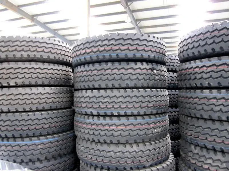 China New Radial Truck Tyres 215/75r17.5 235/75r17.5 High Quality Best Price 295/75r22.5