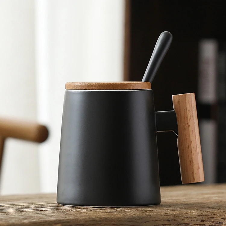 New Custom Color Sustainable Matte Wooden Handle Ceramic Drinking Tea Cup With Lid