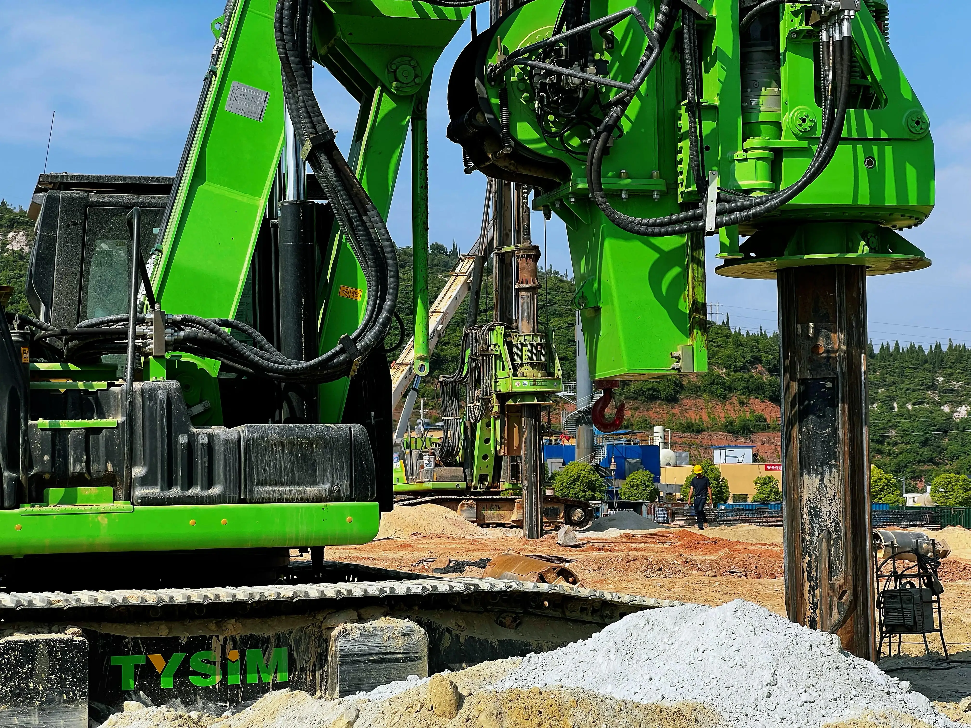 Founadation Tools Piling Rig Construction Machine Chinese Top Brand Tractor Mounted Bearing Piling Rig Rotary Drilling Rig