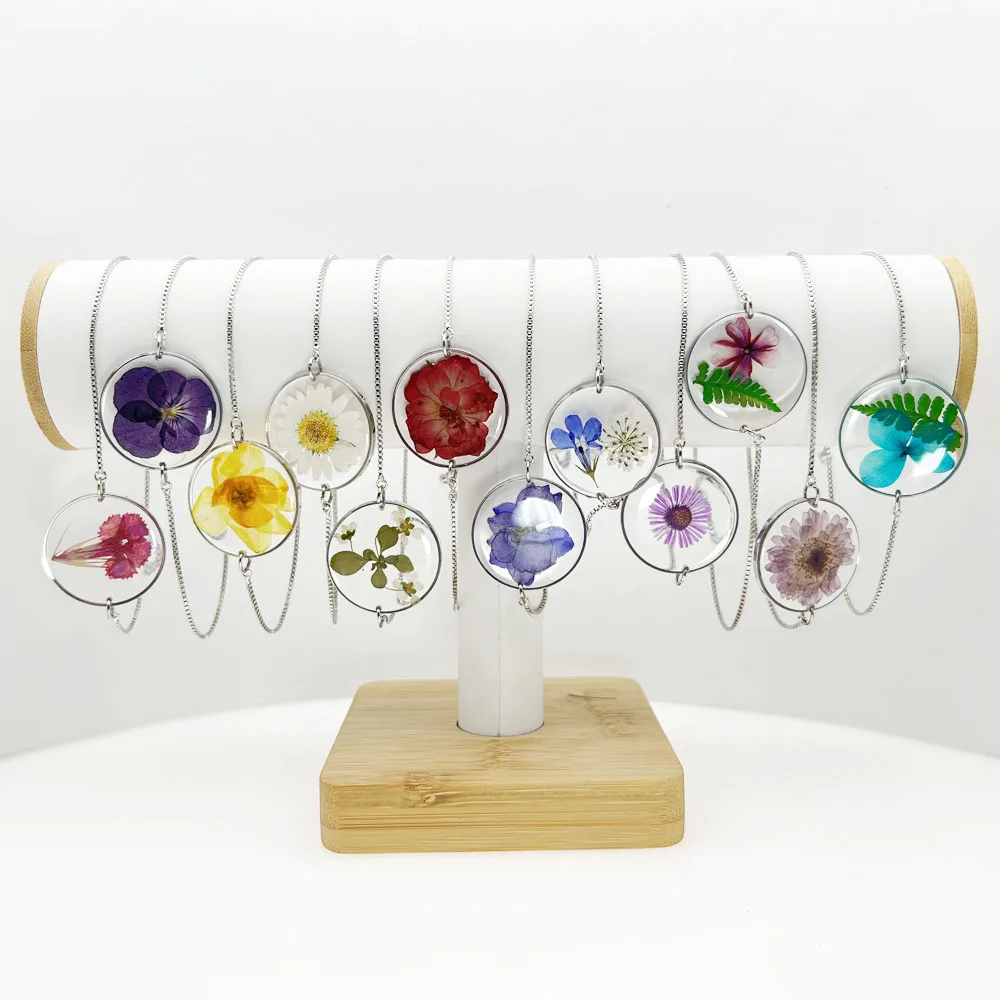 Женские браслеты из эпоксидной смолы