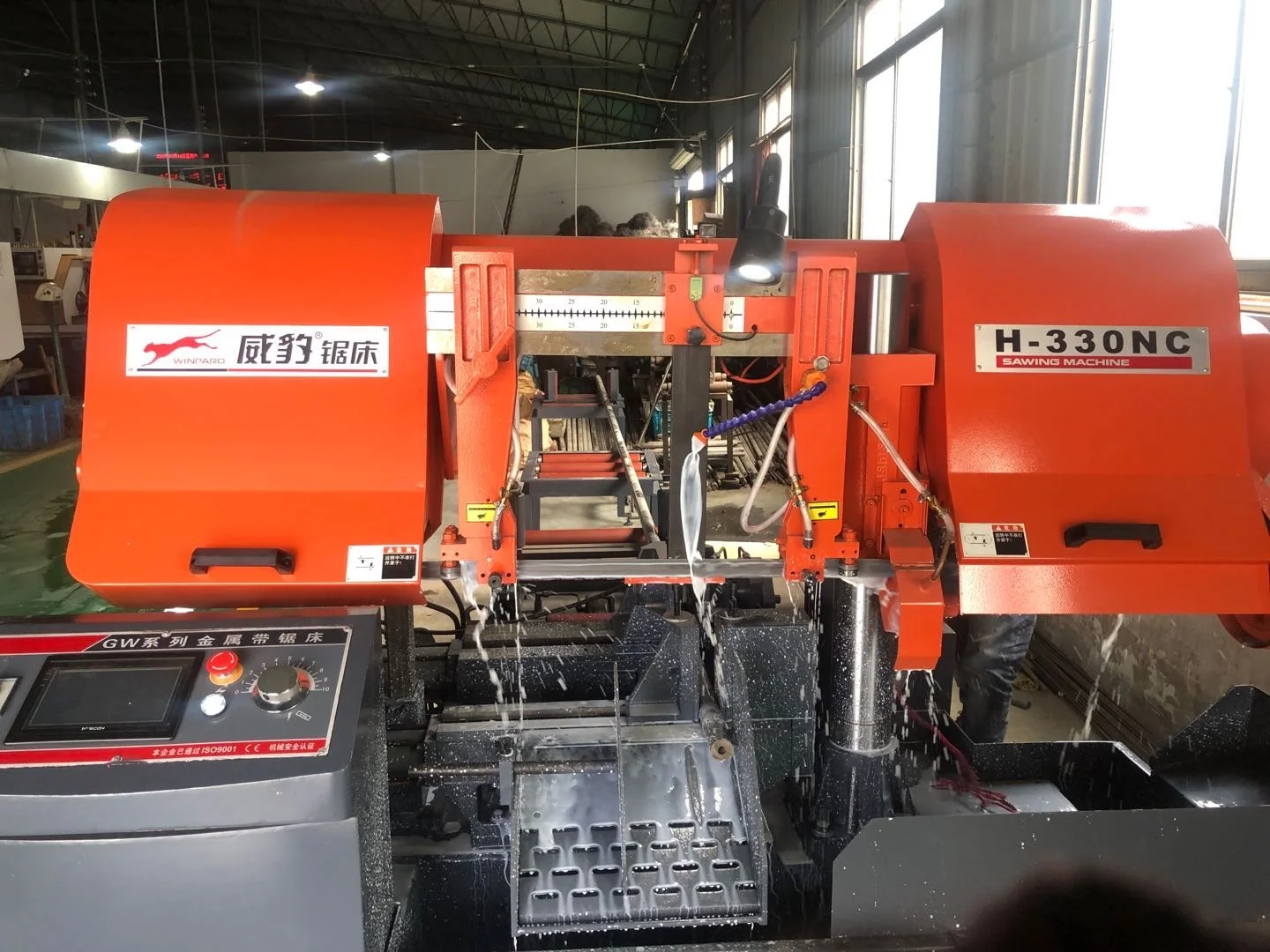 AUTOMATIC BAND SAW MACHINE H-330NC with delta PLC