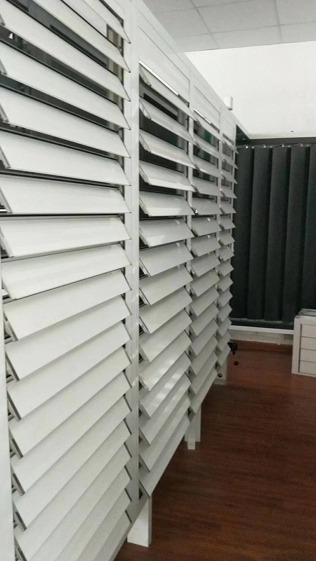 Fixed/Manual/Electric Exterior Shutters with Louvres Frame System Waterproof Sunshade Shutter Louver Ventilation Louvers