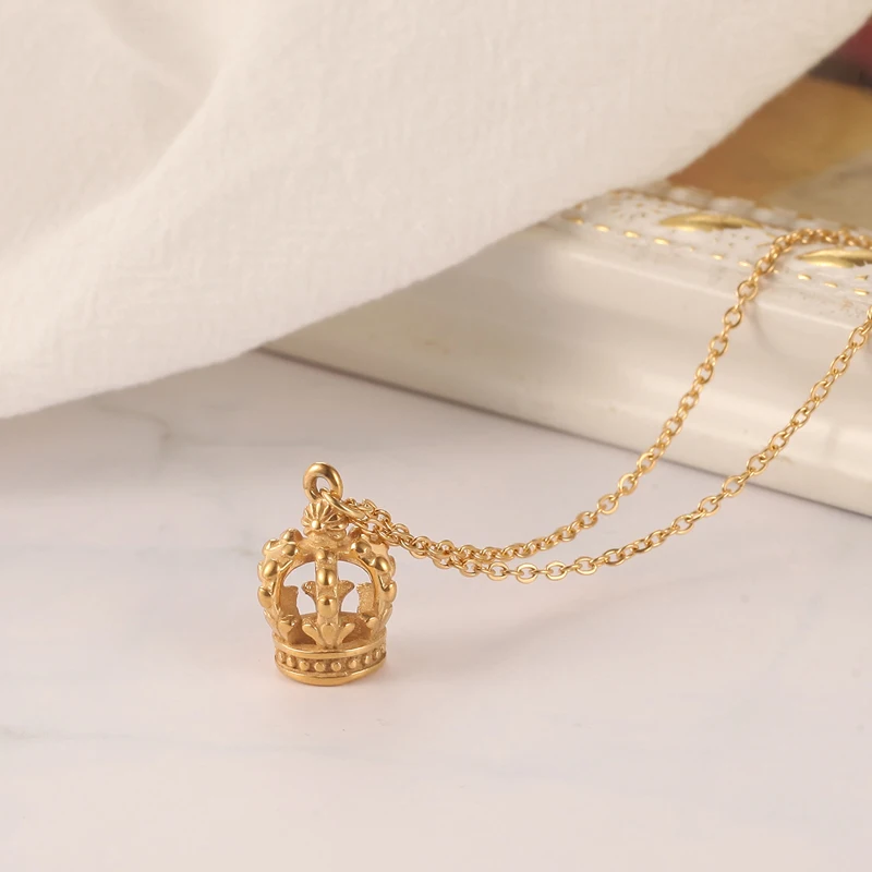 18K Vintage Gold Crown Pendant 15mm Fashion Stainless Steel Jewelry Women Men Crown Necklace