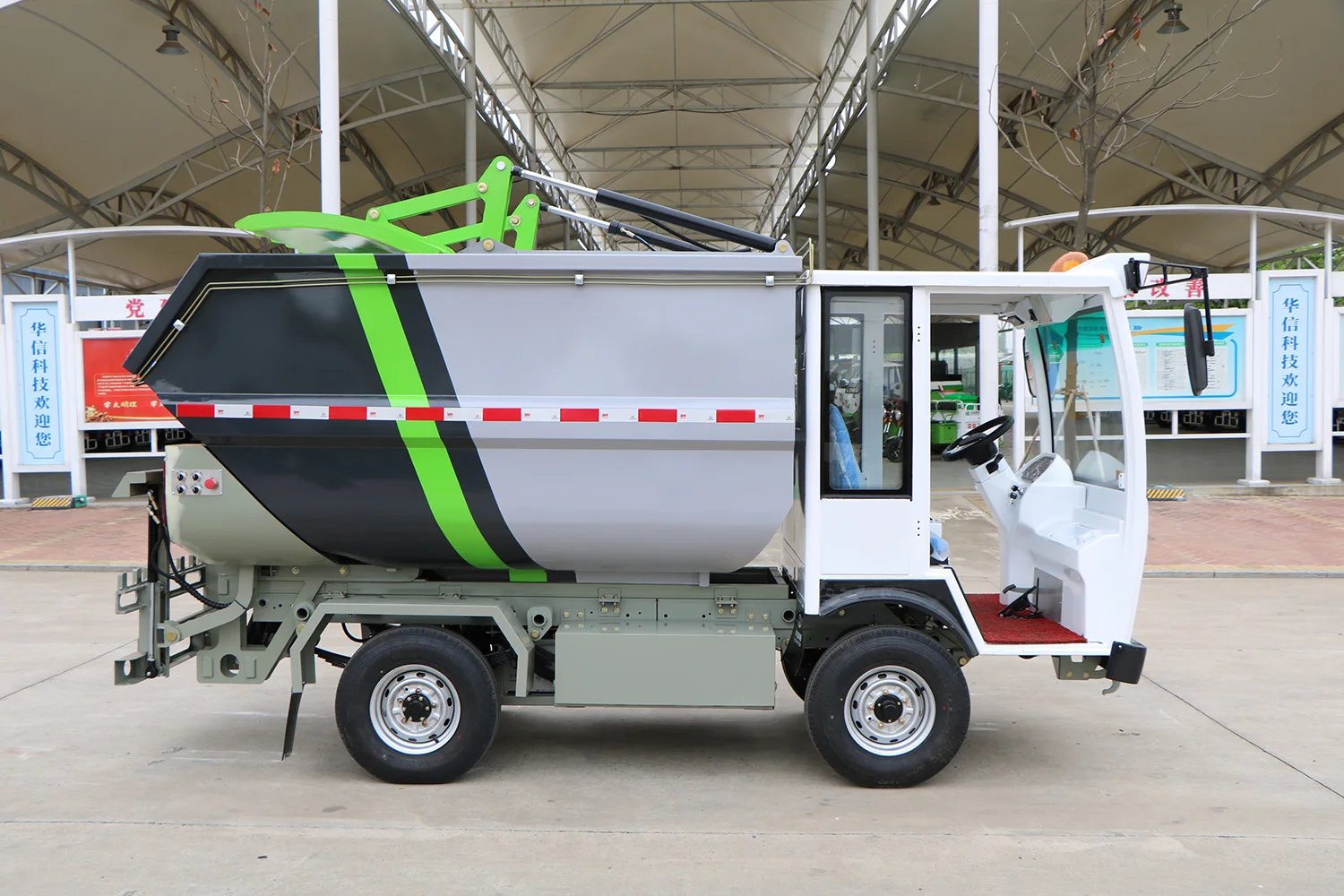 Proper Price Top Quality Popular Sanitation Compactor Garbage Electric Truck Rear Loader