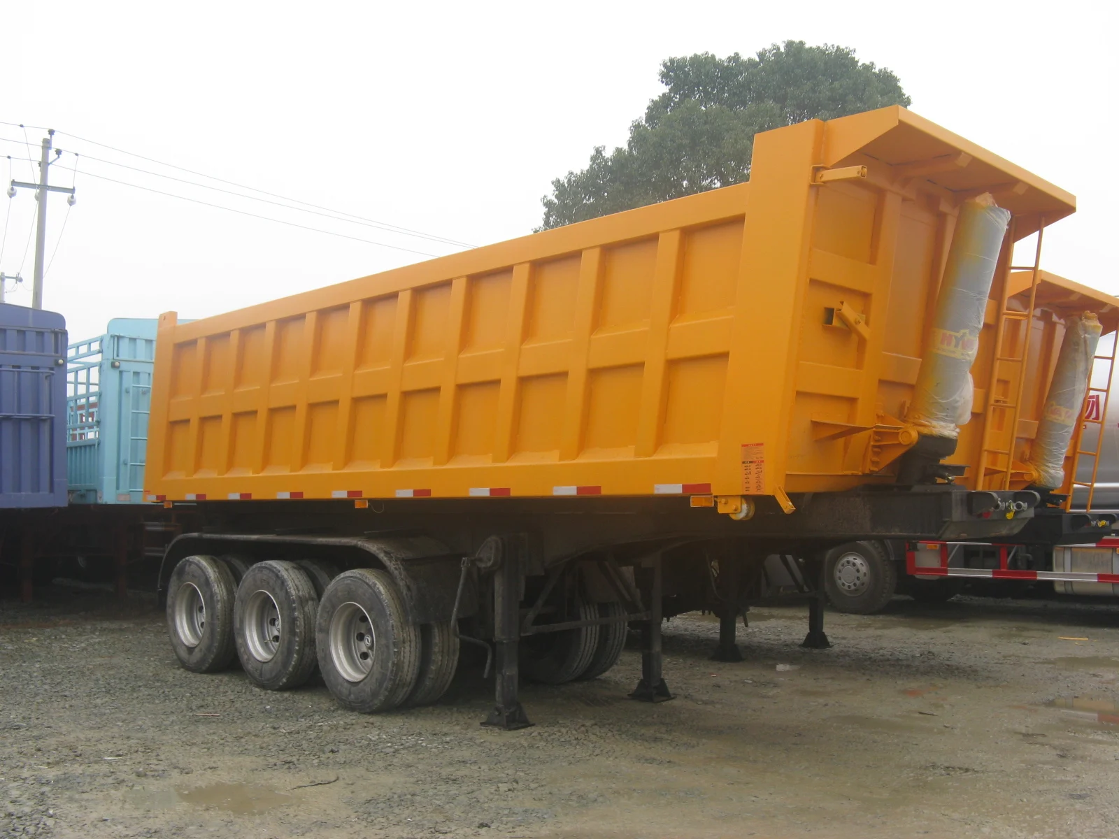 Hot sale  24 cbm dump semi-trailer Heavy Duty tipper semi-trailer for BAUXITE Transport