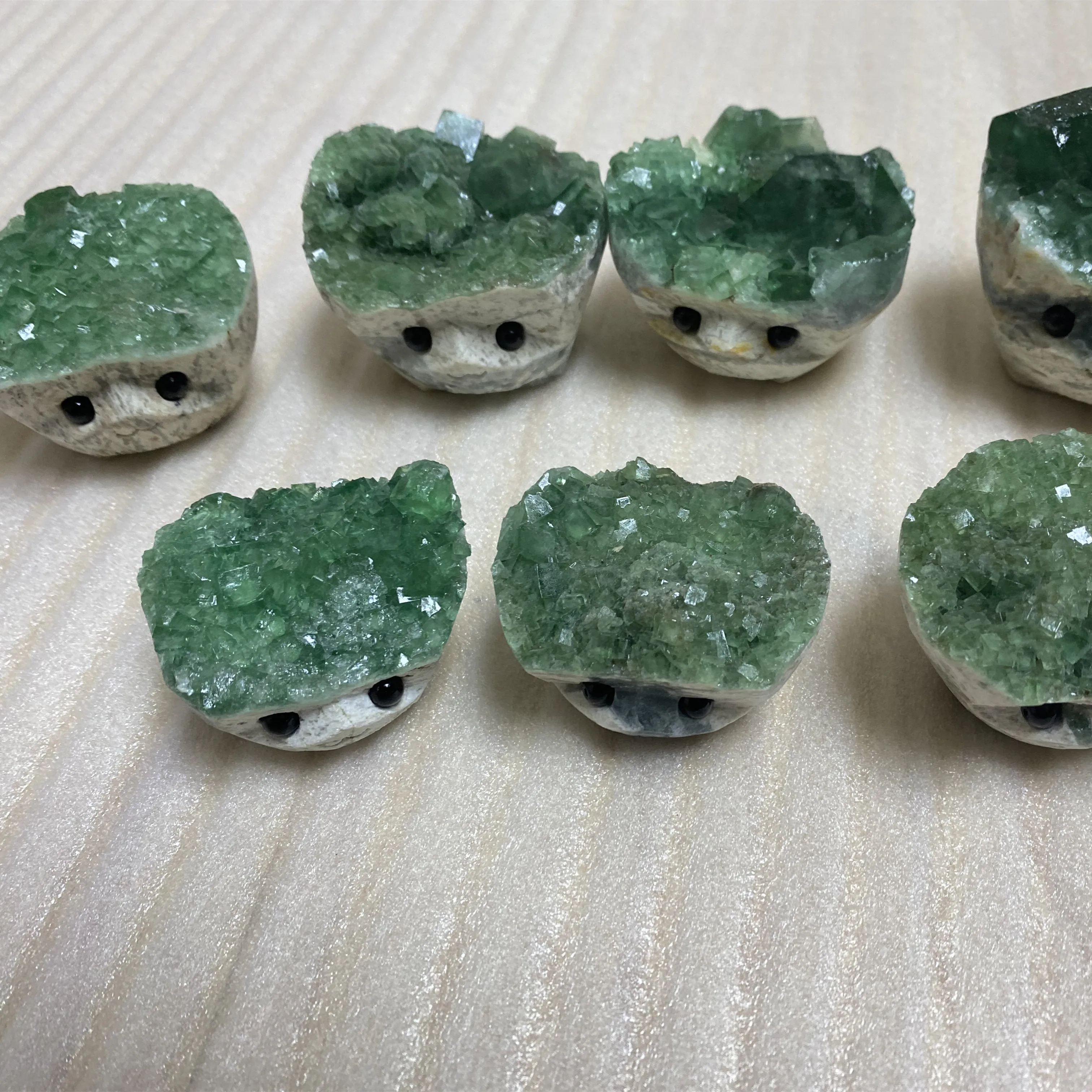 Wholesale and retail high-quality fluorite hedgehog decorative arts and crafts