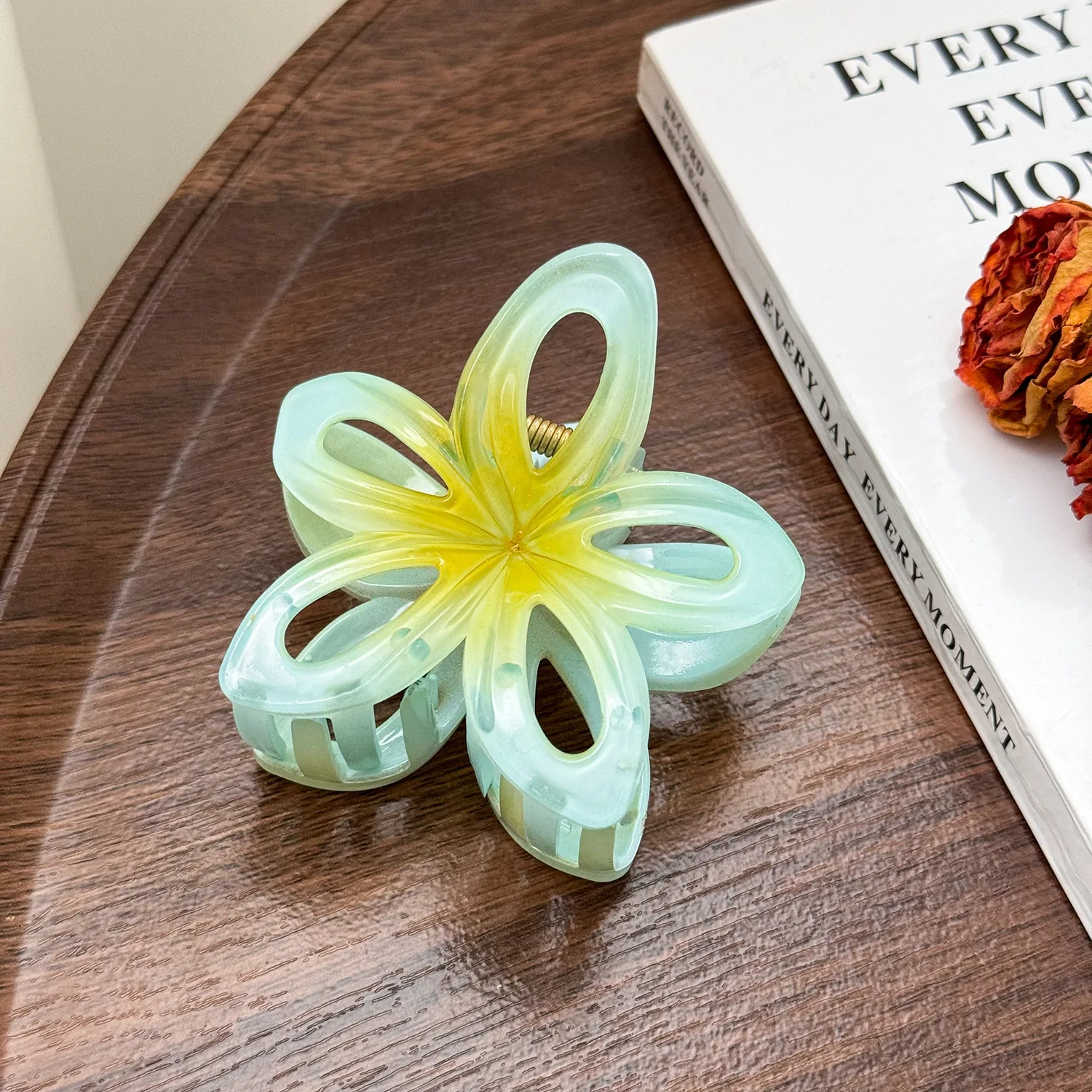 GEERDEN New Bestseller Hollow Colorful Flower Summer Beach Hair Claw Custom Jumbo Hair Clip Factory Wholesale Clip for Denmark