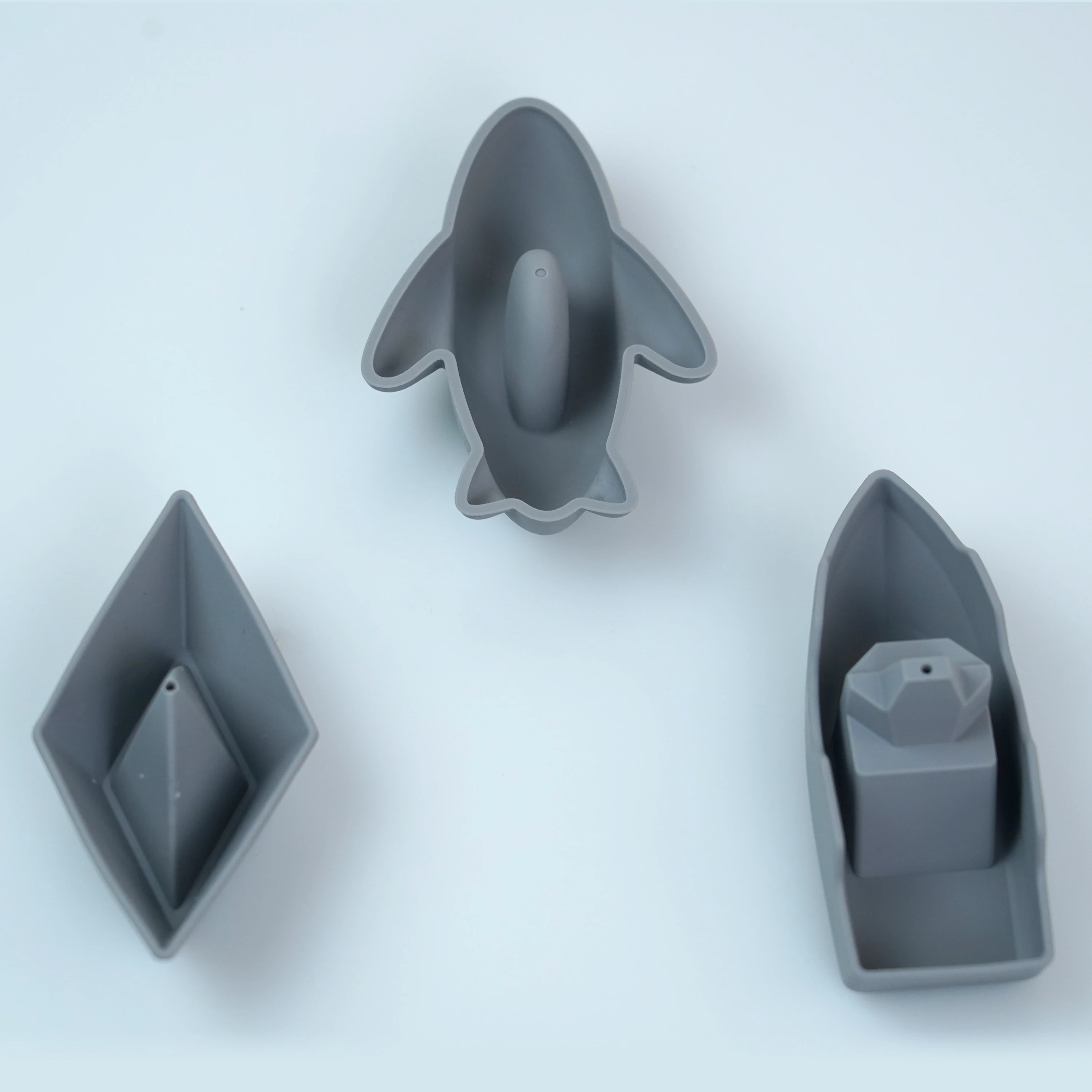 Shower Soft Sharks Boat Ship Shape Baby Bath Floating Toy Silicone Bath Toys