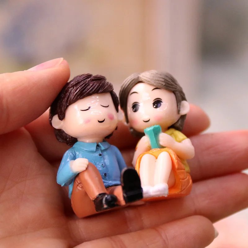 Mini Romantic Couple People Figures Sweet Lover Ornament DIY Fairy Garden Miniature Figurines Action Figures For Home Decor