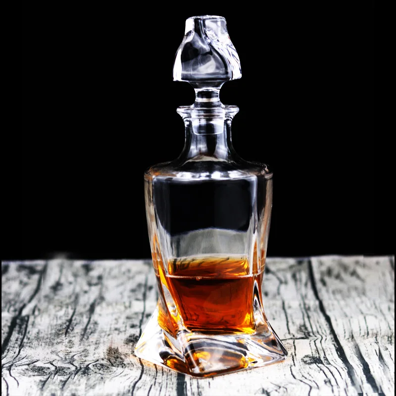 Custom premium 750ml clear vodka spirit glass bottle decorative vodka glass bottles