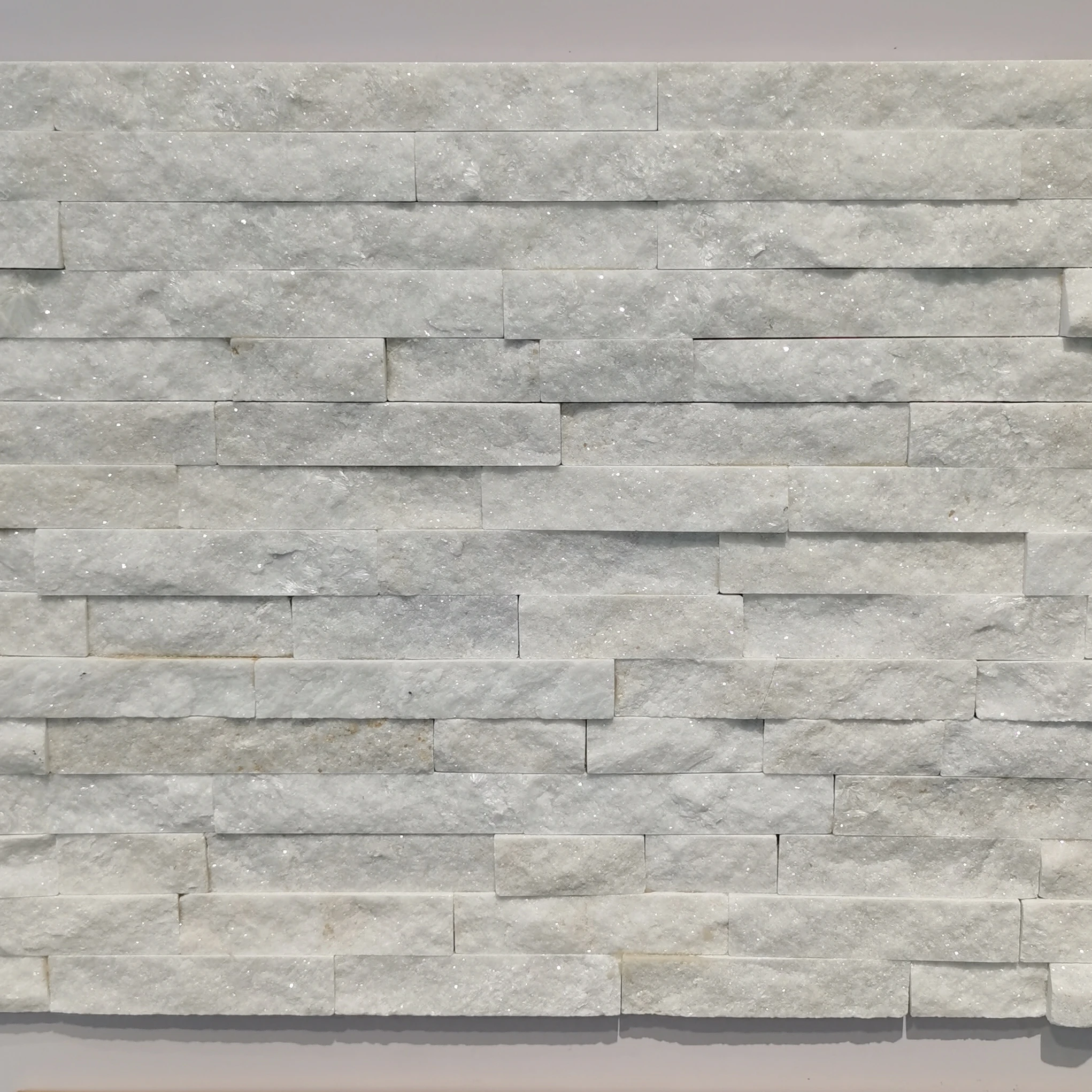 Современная 150x600 квадратная керамическая и мраморная плитка в натуральном стиле садовая стена для виллы внешняя с паркетным дизайном