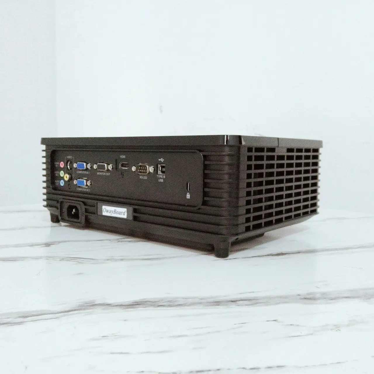 2023 the latest Short Throw DLP HD projector, 4200 high lumen home theater, school multi media