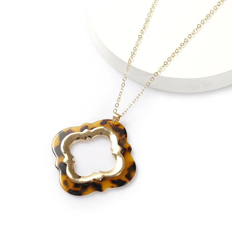 Newest chain necklace fashion plastic necklace with gold plated metal adjustable size necklace for girls