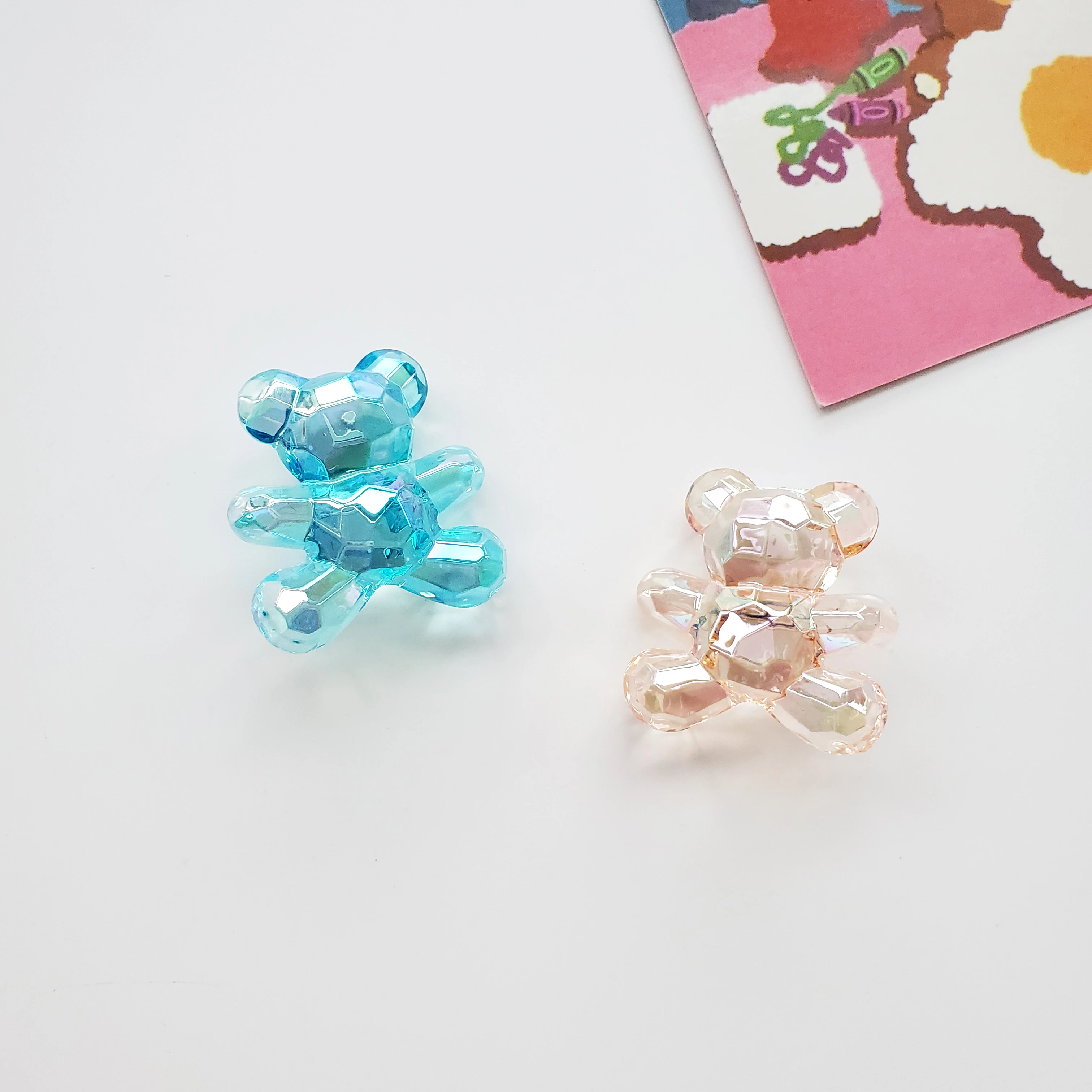 Kawaii Acrylic Beads Transparent Colorful Korean Back Hole Bling Glitter Teddy Bear Beads For Jewelry Making Accessory Kids Toys