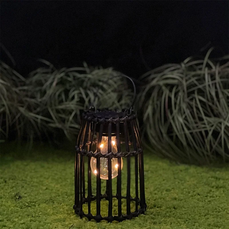 Outdoor Creative Country Style Natural Rattan Solar Lamp with Edison Bulb Lantern Hanging Lights LED Decorative Garden Lights
