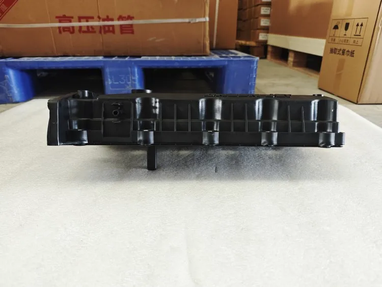 Good manufacturer auto engine spare parts 100% new valve cover assembly 1014100GD190 with low price