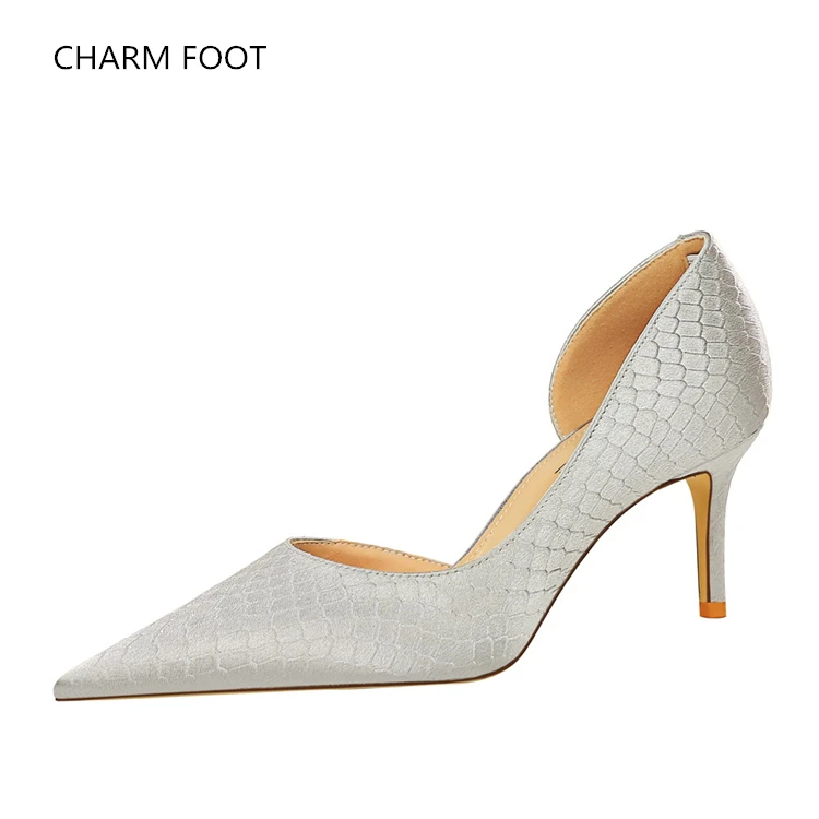 European and American Fashion Sexy Slim Heel High Heel Shallow Mouth Pointed Side Hollow Side Serpentine Silk Single Shoes