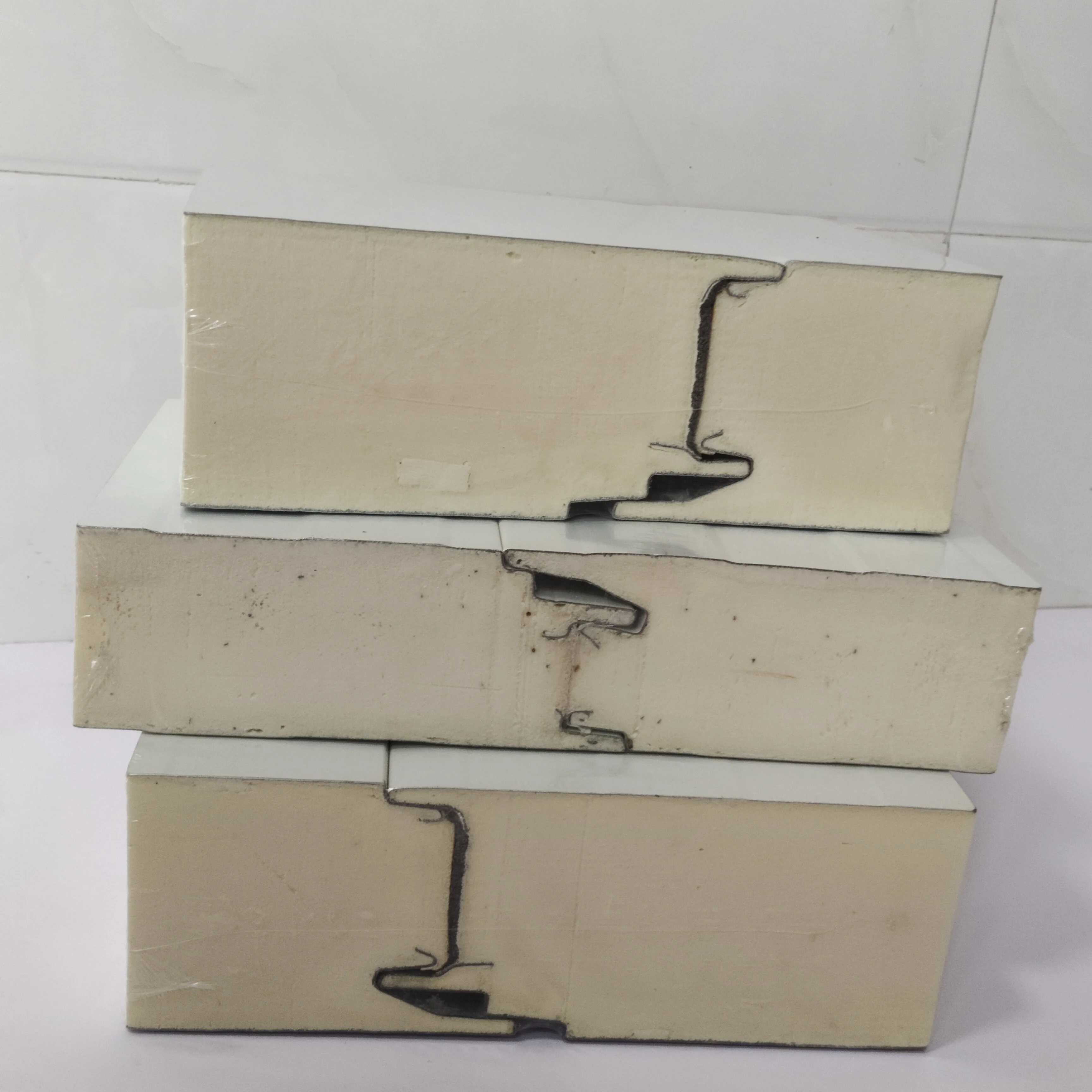PNS 50mm polyurethane rigid insulation sandwich panels China supply
