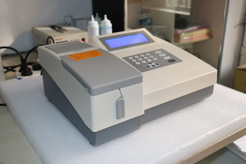Factory price Rayto RT-9200 clinical analytical instruments chemistry analyzer semi-auto biochemistry analyzer