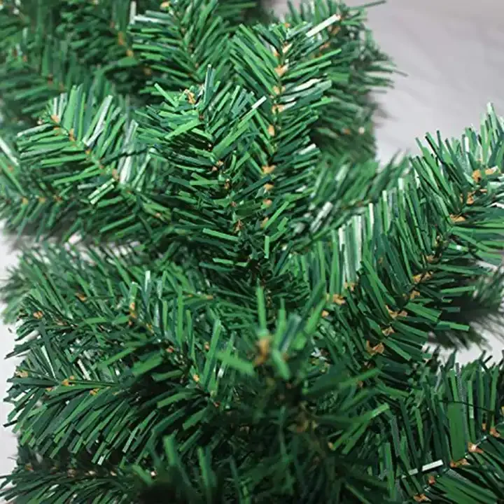 Wholesale Outdoor Holiday Decorations Greenery Tree Branch Christmas Pine Garland with 280 Tips