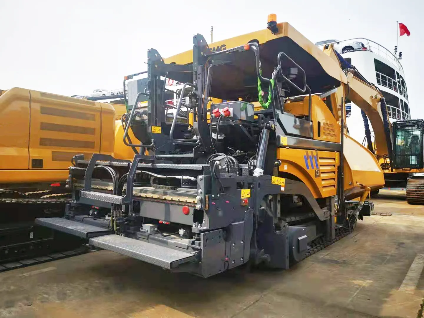 6m Paving Width RP603 Road Machinery Asphalt Concrete Paver Small Asphalt Paver