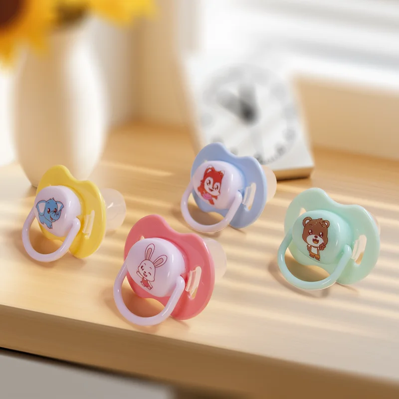 Best sales Chinese factory cartoon colorful cult baby pacifier 0-6 month BPA Free PP silicone colorful Nipple baby